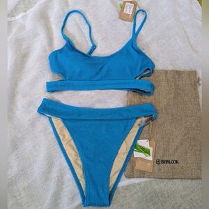 Berlook / NWT / Medium / Blue textured Bikini Set